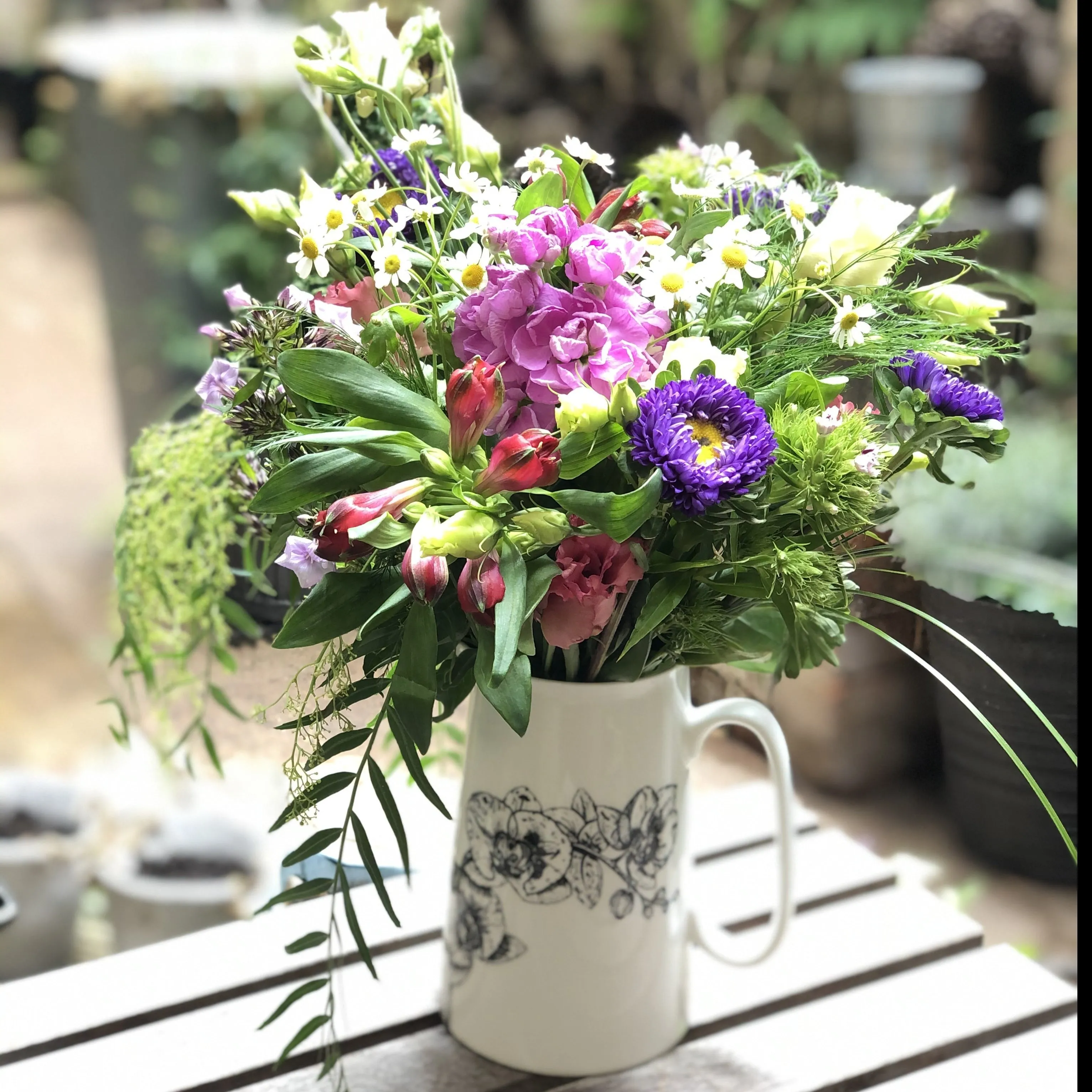 Orchid Design Fine Bone China Two-Pint Jug